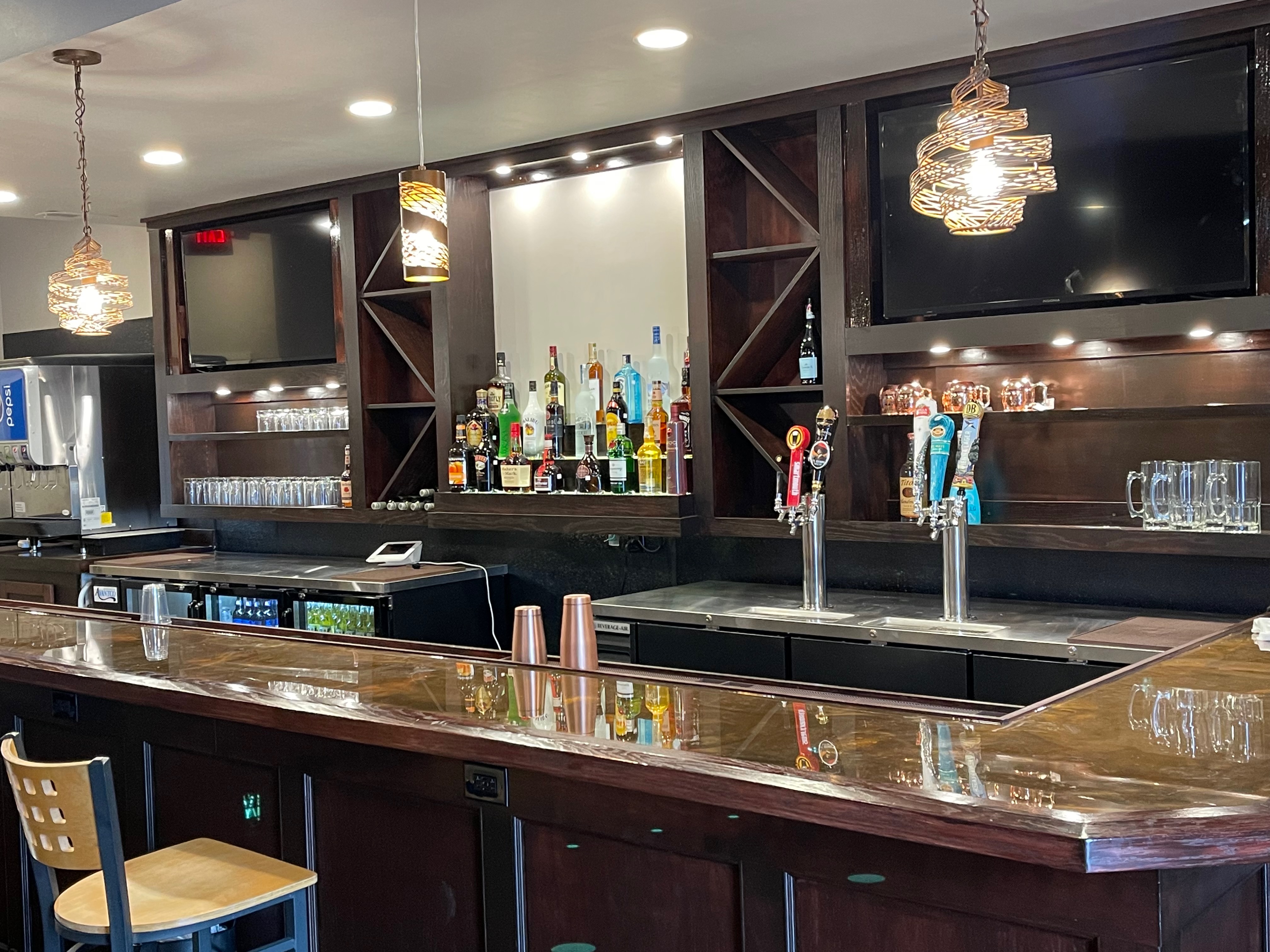 Commercial Bar Build